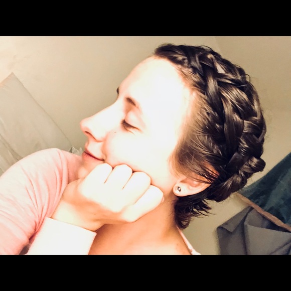 Meet your Posher, Marisa - Picture 3 of 6